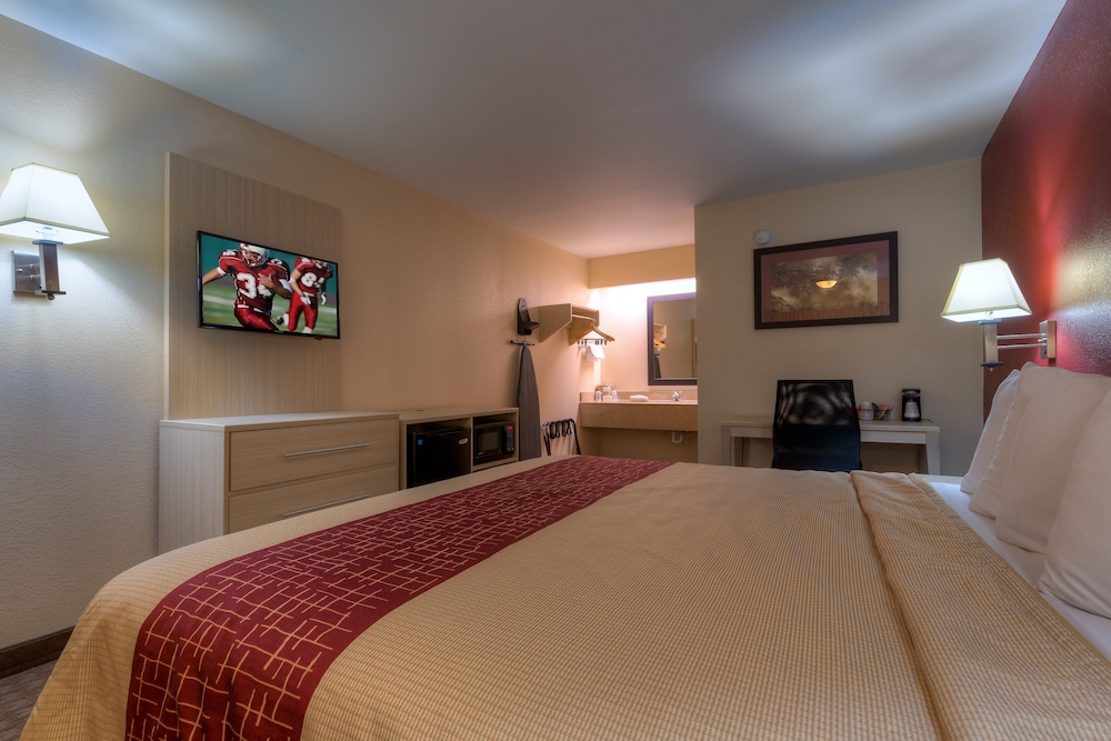 red roof inn memphis east