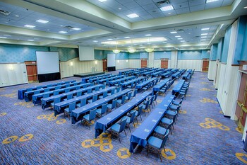 courtyard by marriott fargo moorhead mn