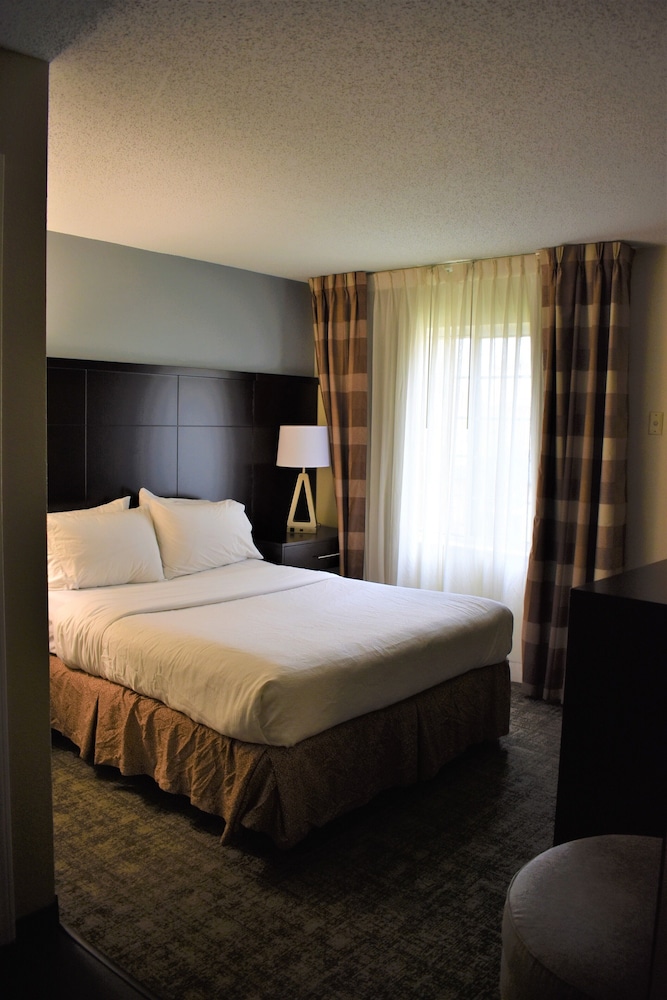 staybridge suites cranbury by ihg