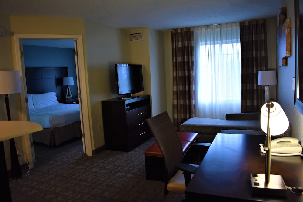 staybridge suites cranbury by ihg