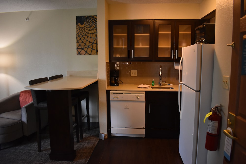 staybridge suites cranbury by ihg