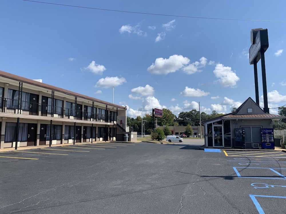 Motel 6 Tuscaloosa, Al,Tuscaloosa>>Birmingham,3 star