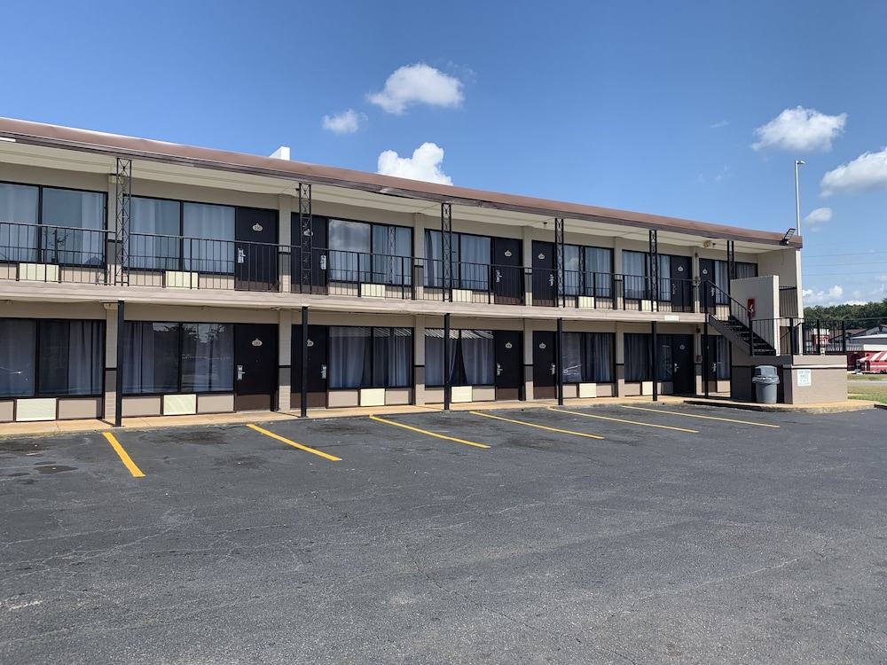 Motel 6 Tuscaloosa, Al,Tuscaloosa>>Birmingham,3 star