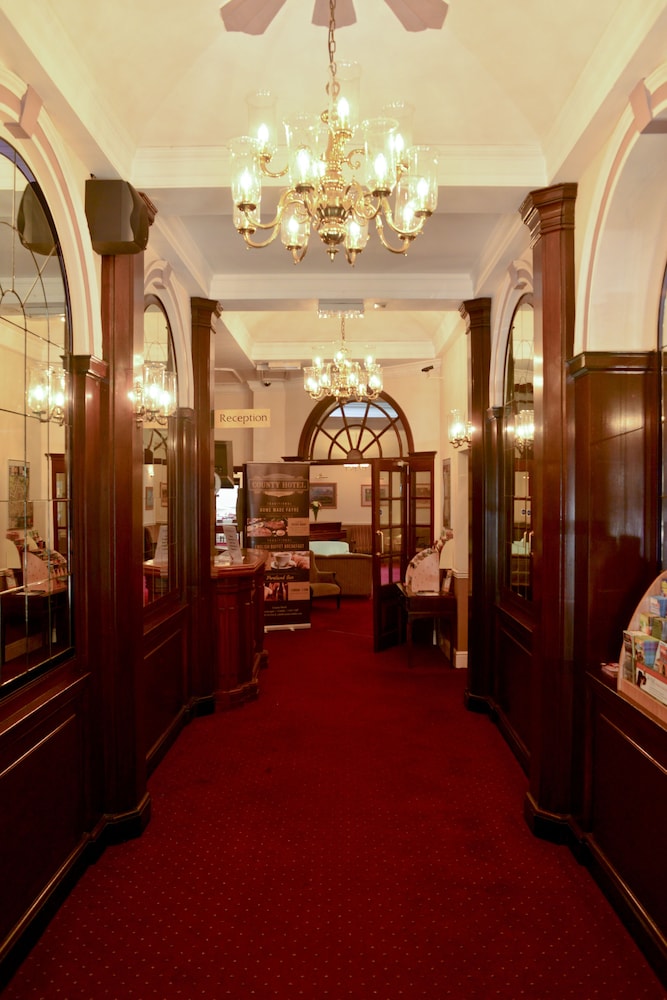 county hotel