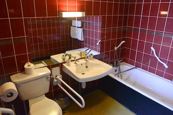 county hotel