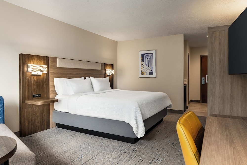 holiday inn express and suites hagerstown by ihg