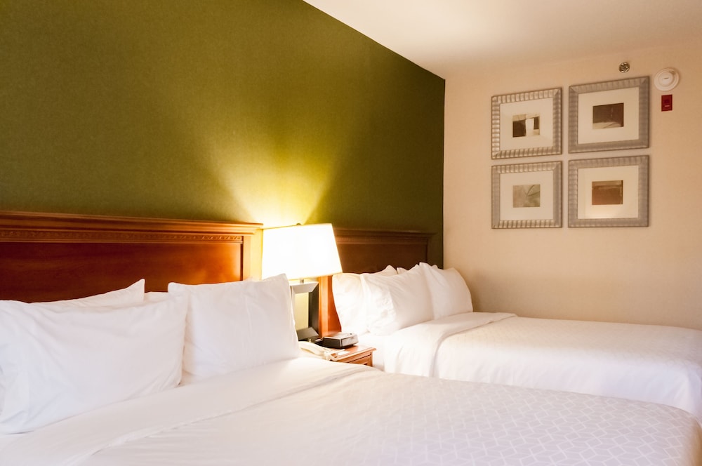 holiday inn express and suites hagerstown by ihg
