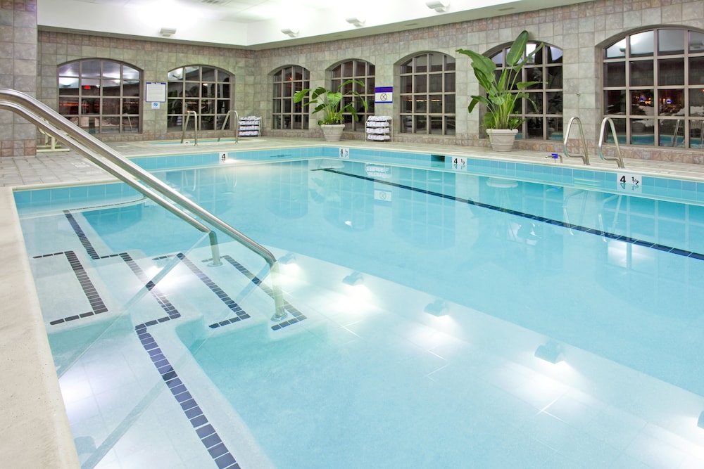 holiday inn express and suites hagerstown by ihg