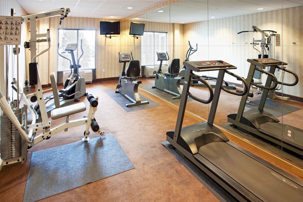 holiday inn express and suites hagerstown by ihg