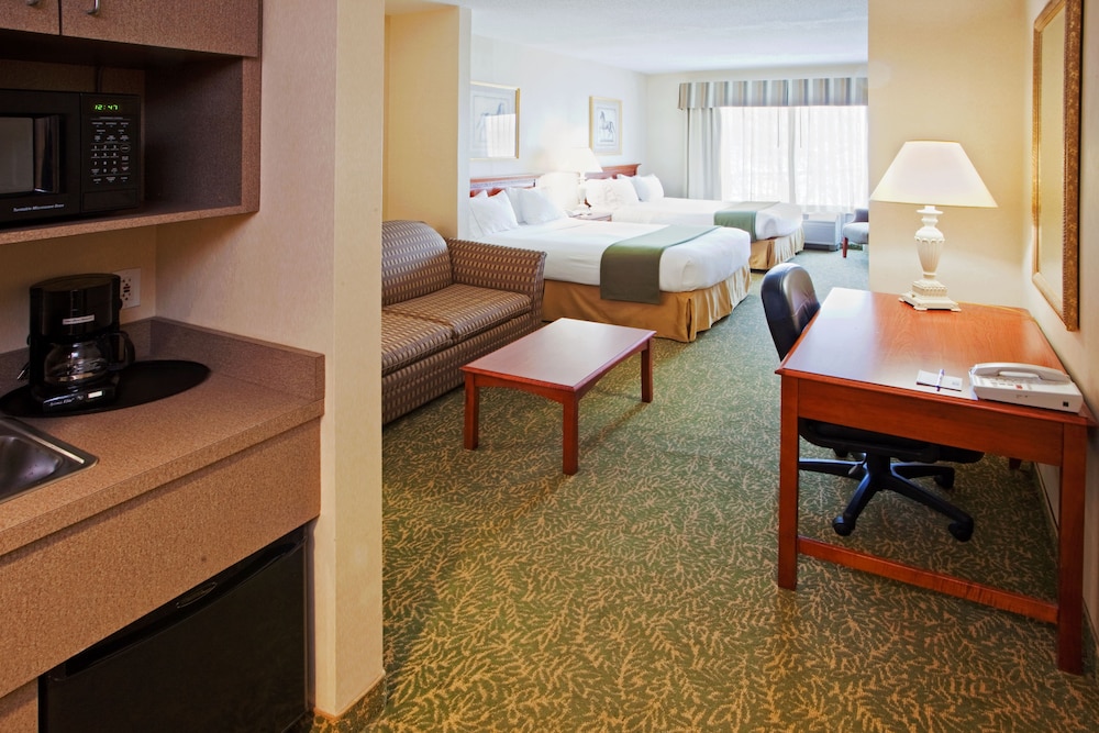 holiday inn express and suites hagerstown by ihg