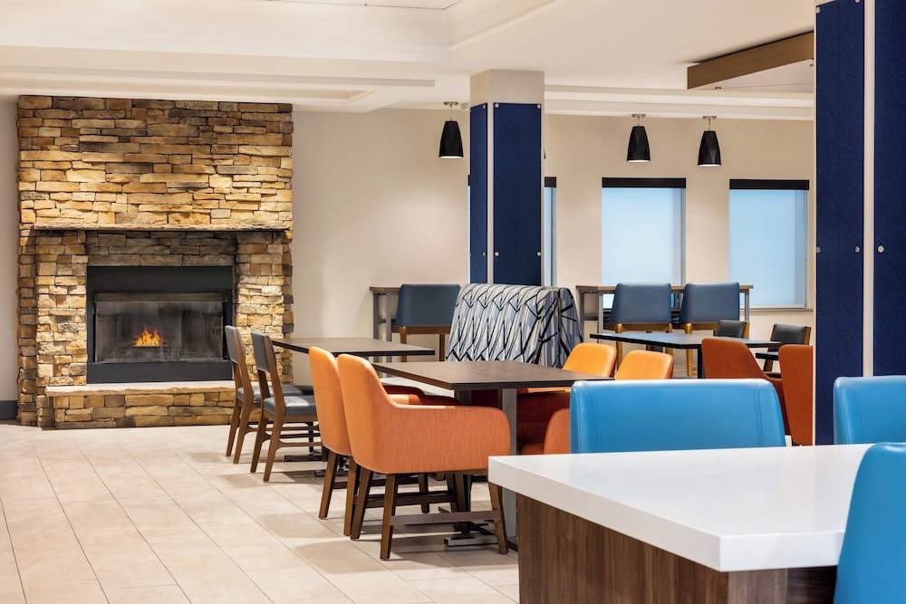 holiday inn express and suites hagerstown by ihg
