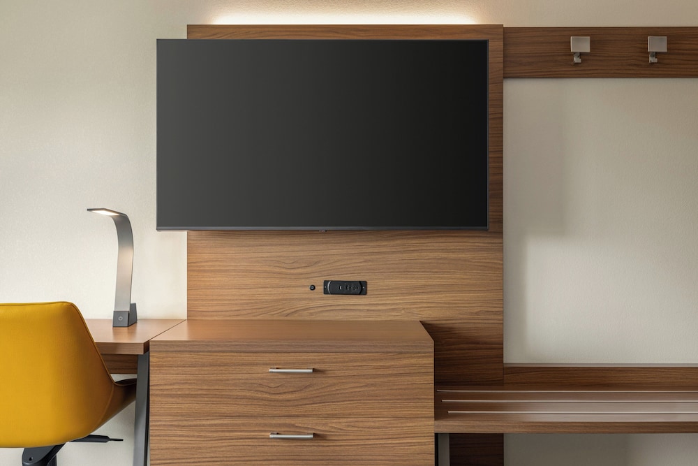 holiday inn express and suites hagerstown by ihg