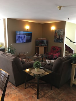 cheyenne guest inn