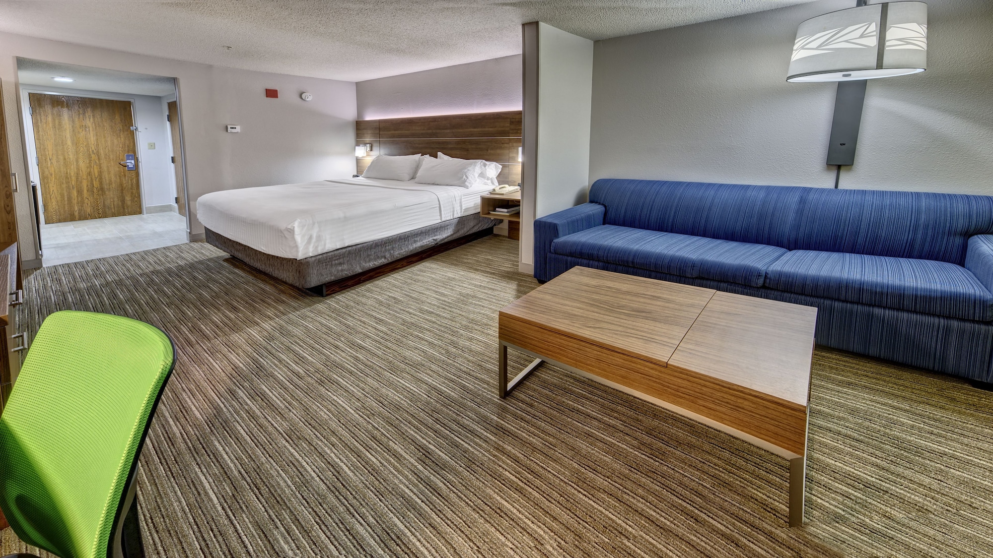 holiday inn express and suites crossville by ihg