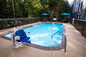 hampton inn pickwick dam at shiloh falls