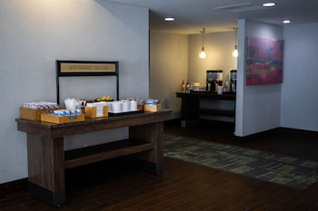 hampton inn pickwick dam at shiloh falls