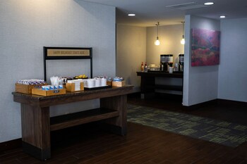 hampton inn pickwick dam at shiloh falls