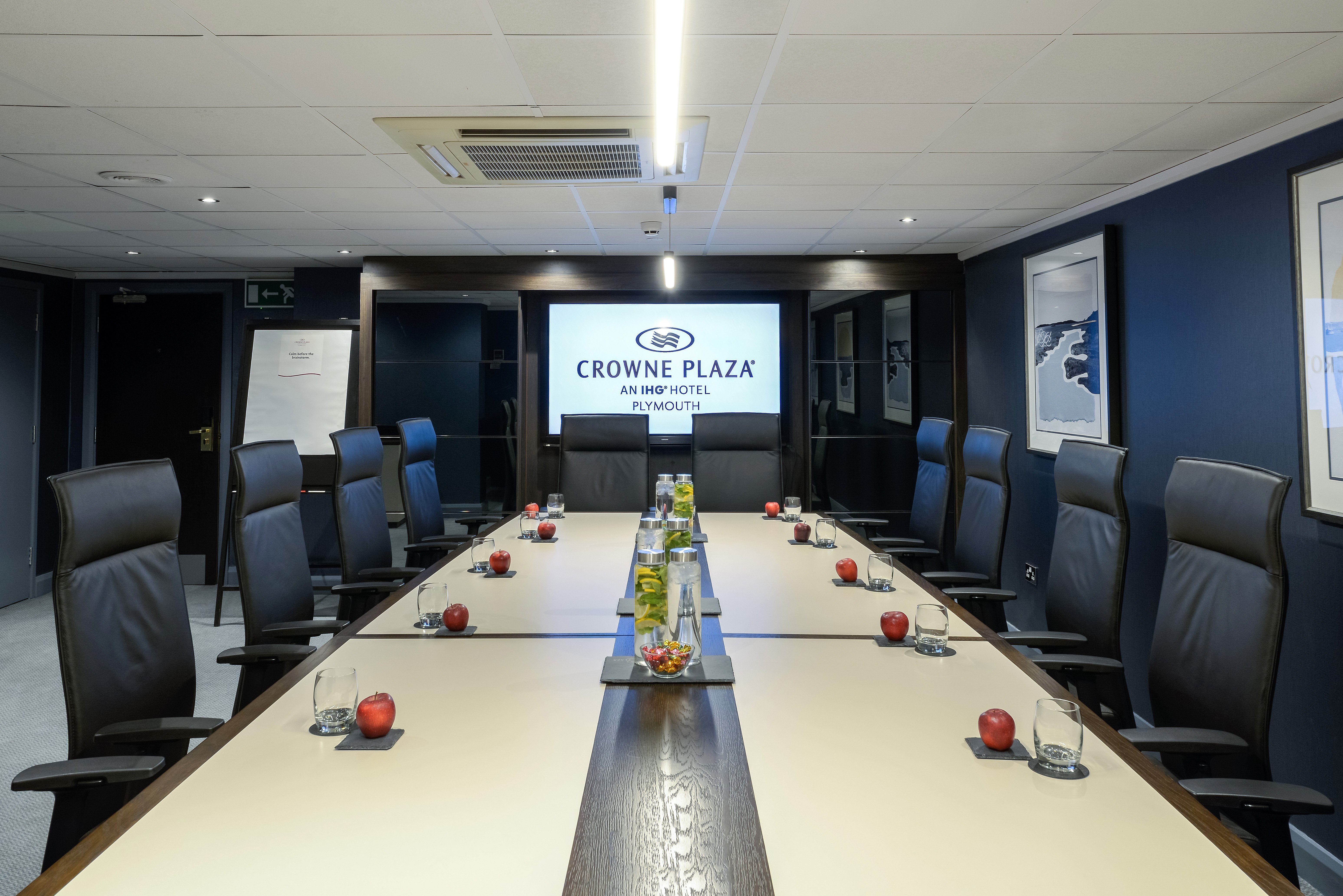 crowne plaza plymouth by ihg