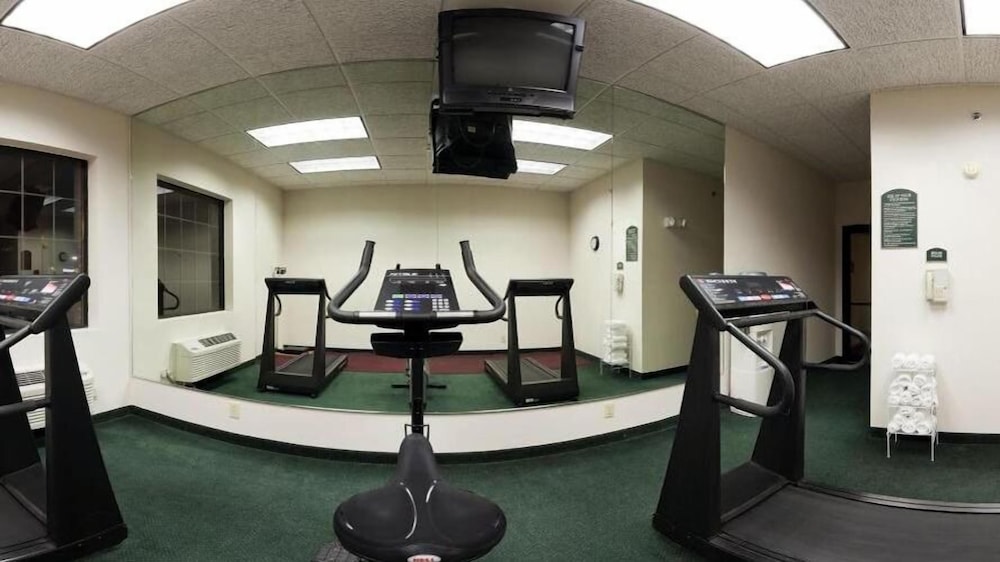 holiday inn express and suites vinita by ihg