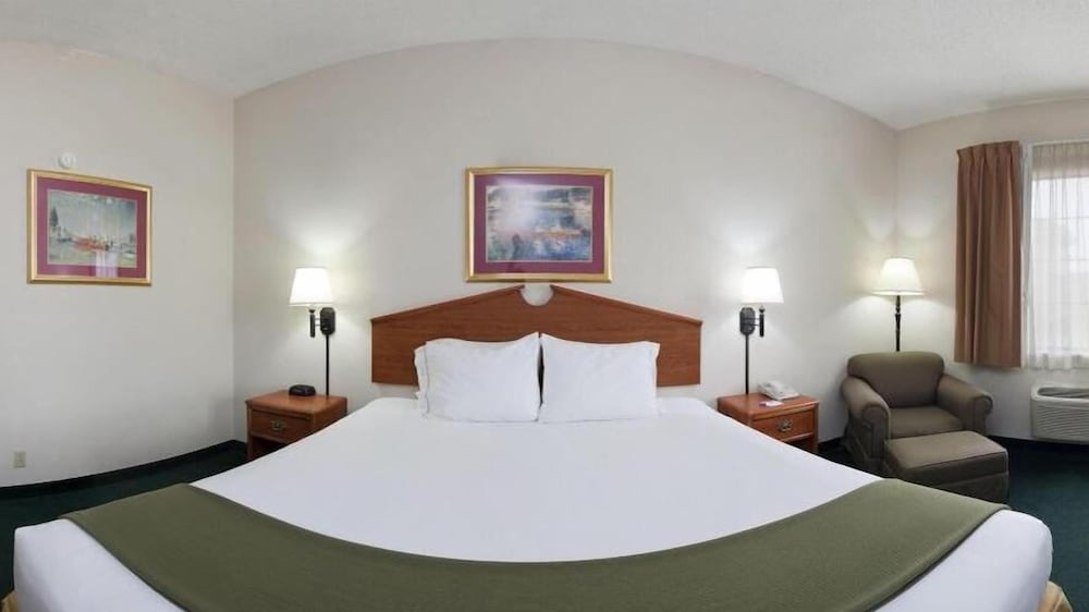 holiday inn express and suites vinita by ihg