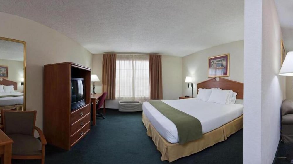 holiday inn express and suites vinita by ihg