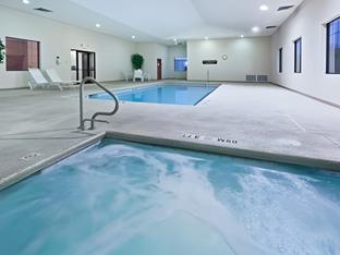 holiday inn express and suites vinita by ihg