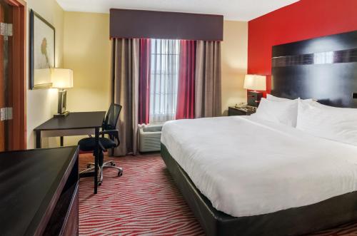 holiday inn express and suites vinita by ihg