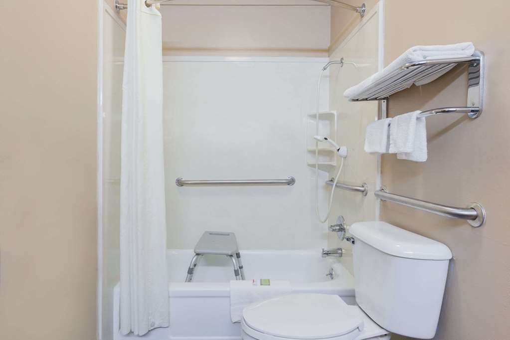 super 8 by wyndham mt pleasant tx