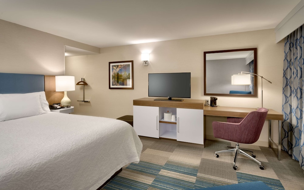hampton inn and suites pocatello