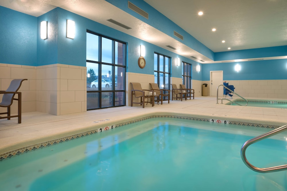 hampton inn and suites pocatello