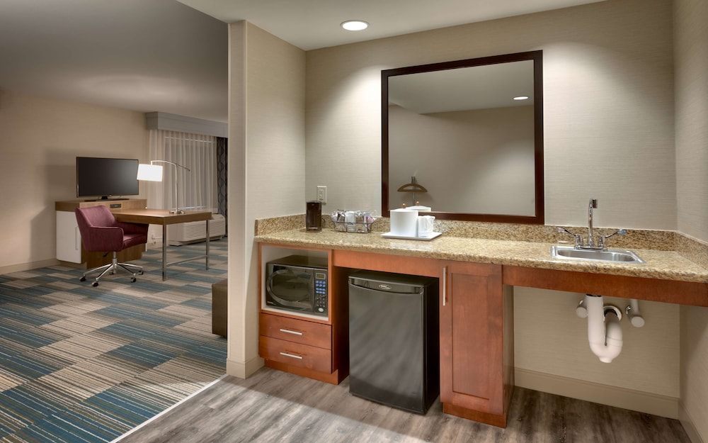hampton inn and suites pocatello