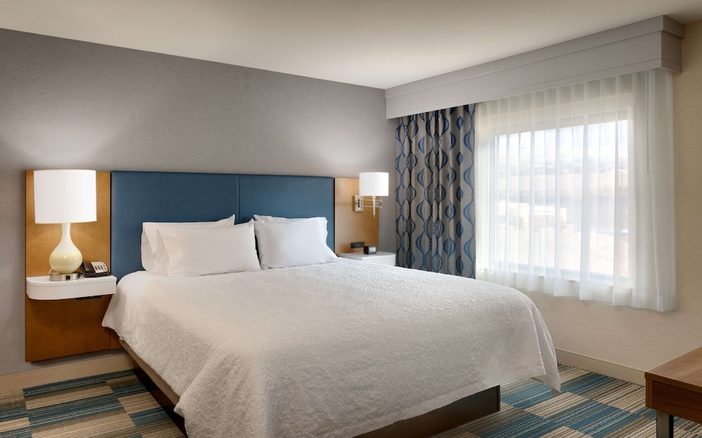 hampton inn and suites pocatello