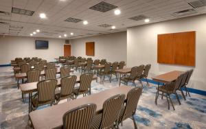 hampton inn and suites pocatello