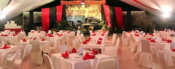 Inna Samudra Beach,Pelabuhan Ratu>>Cikakak,4 star