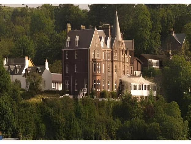 western isles hotel