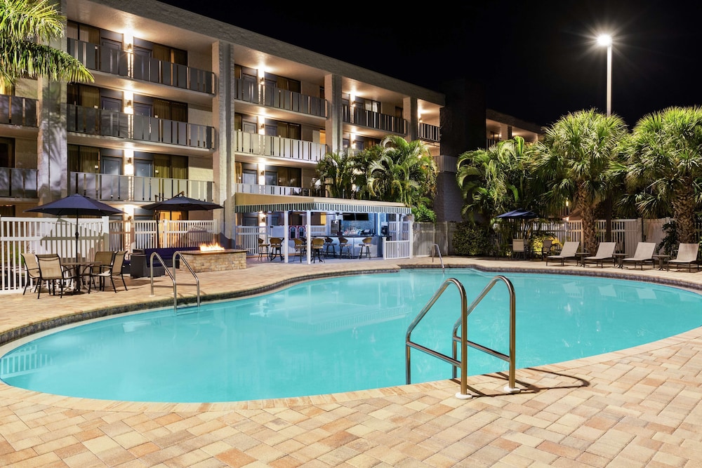 spark by hilton sarasota siesta key gateway