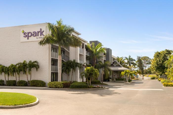 spark by hilton sarasota siesta key gateway
