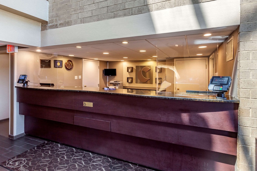Comfort Suites Oakbrook Terrace Near Oakbrook Center,Cook County>>Chicago,3 star