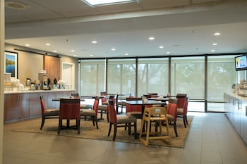 comfort suites oakbrook terrace near oakbrook center