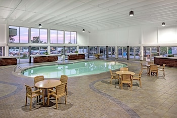 Doubletree By Hilton Omaha Southwest,La Vista>>Douglas,4 star