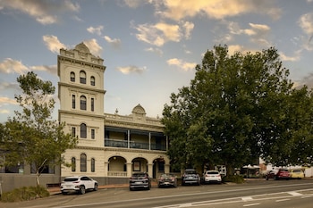 yarra valley grand hotel