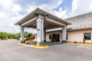 econo lodge inn and suites