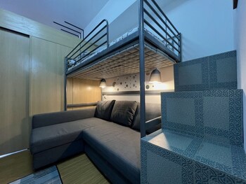 grace residences by thet