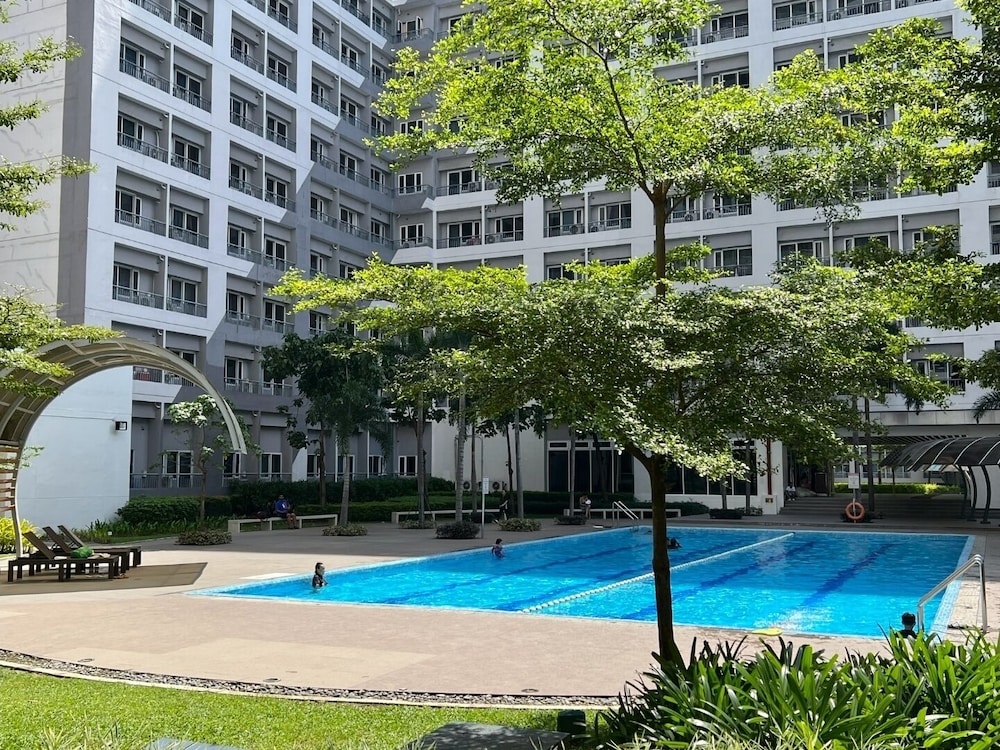 grace residences by thet