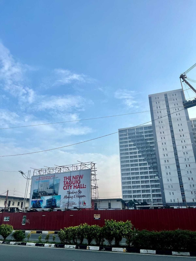 grace residences by thet