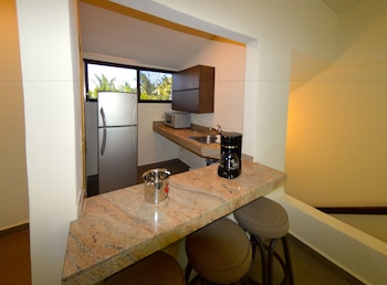 sina suites cancun solo adultos