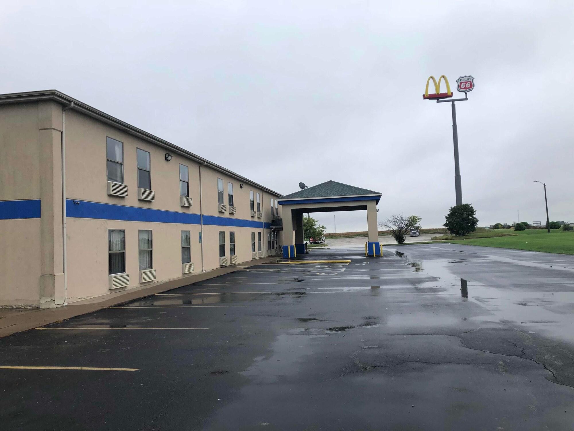 Super 8 By Wyndham Chenoa,Chenoa>>Bloomington,2 star