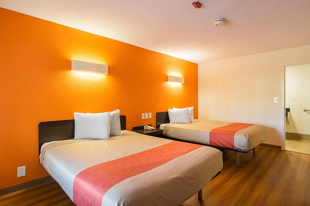 motel 6 savannah ga midtown