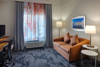 Fairfield Inn & Suites By Marriott Columbus Airport,Gahanna>>Columbus,2.5 star