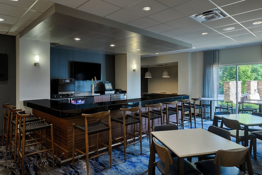 fairfield inn and suites by marriott columbus airport